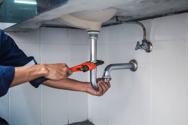 What are some common pricing structures used by residential plumbers in Texas?